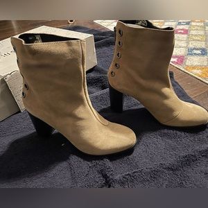 Musse & Cloud Beige Suede Grommet booties. New in box never worn. US 10/EUR 41
